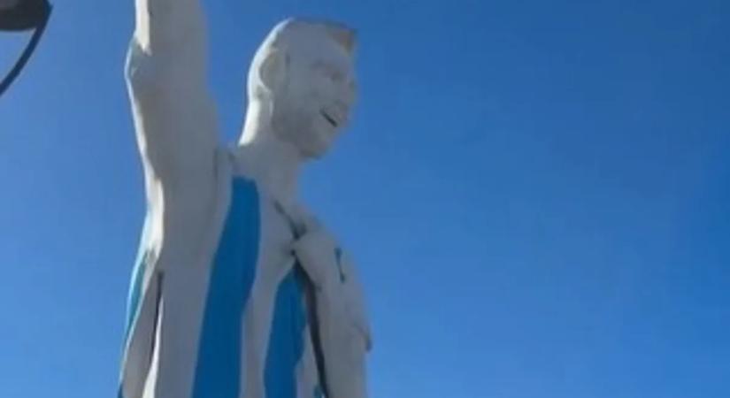 Messi 26 méter magas szobrot kapott Argentínában – videó
