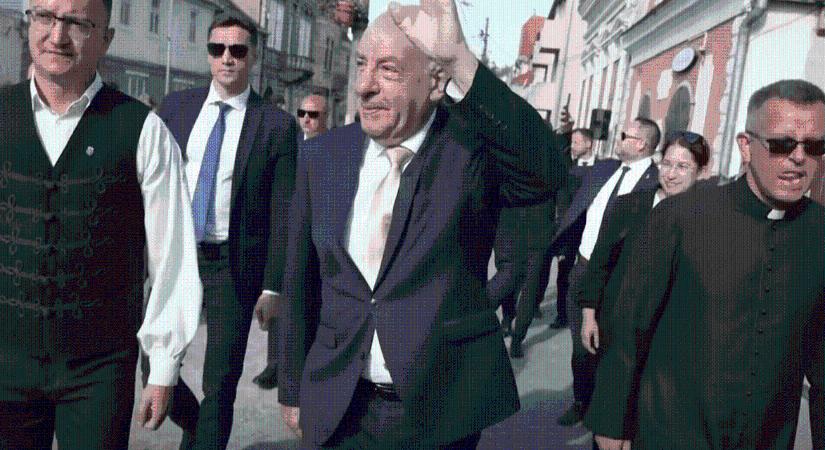 Game over: holnap ismerteti a kormány a "fideszes mélyállam" figuráinak elmozdítását szolgáló Alaptörvény-módosítást