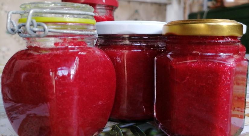 A nyár ízei üvegbe zárva: itt a befőzési szezon