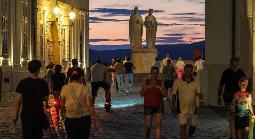 Éjszakába nyúló kulturális kaland várta a látogatókat Veszprémben (galéria  videó)