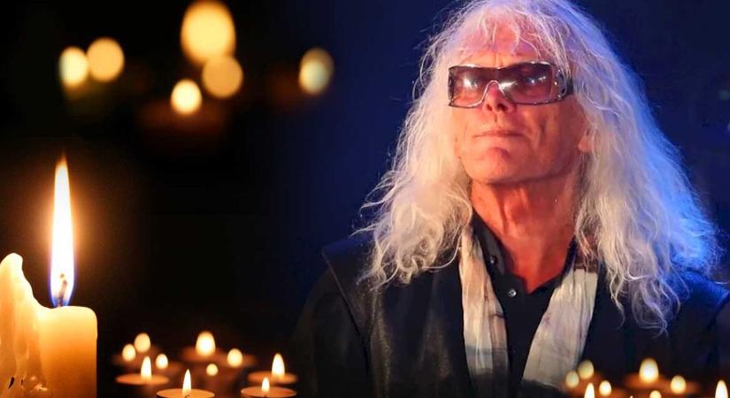 Budapesti koncertjén egy dalt játszott Kóbor János és az Omega emlékére a Scorpions