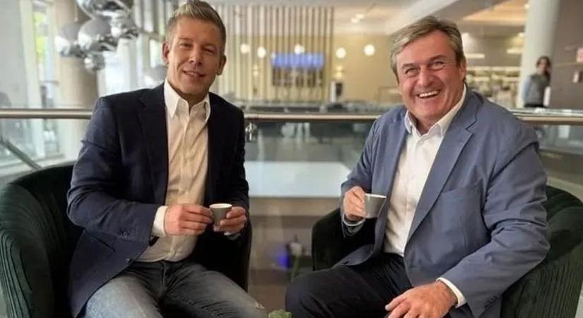 Kapitány sejk villanyórával fizet