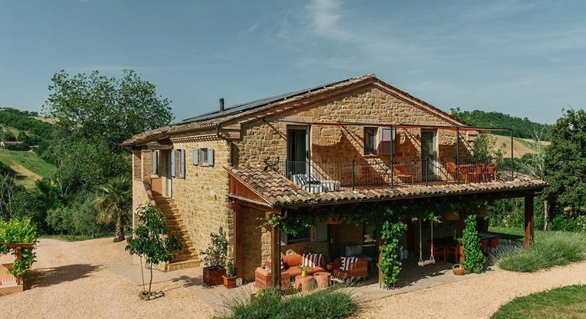Vidéki olasz villa vibrálóan modern belsővel – Meglepően játékos enteriőrök egy felújított villában