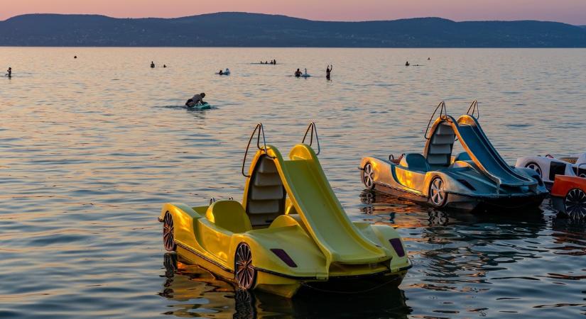 Eltűnt a kisfia a Balatonnál: amit az anya a parton talált, attól könnybe lábadt a szeme