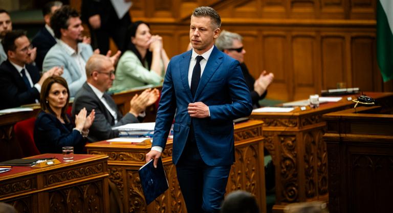Magyar Péter titokzatos bejegyzést tett közzé, rendkívüli kormányülést jelentett be