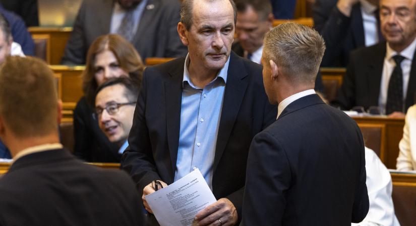Hegedűs Zsolték egyértelmű nyilatkozási irányelveket dolgoznak ki az egészségügyi dolgozók számára