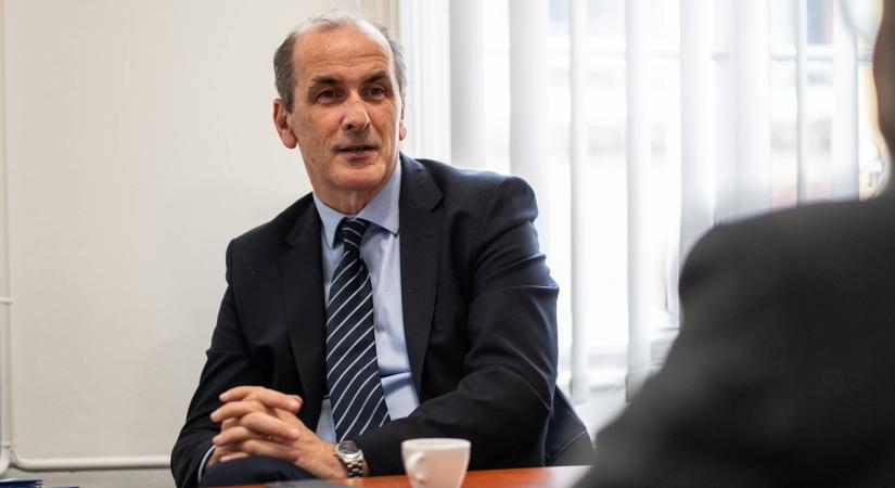 Az Egészségügyi Minisztériumban egyértelmű nyilatkozási irányelveket dolgoznak ki az egészségügyi dolgozók számára