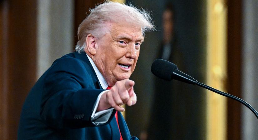 Donald Trump trágár kifejezésekkel figyelmeztette Iránt