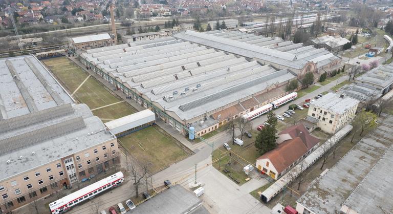 A Fidesz szerint ez a valódi oka annak, hogy veszélybe került a Dunakeszi Járműjavító