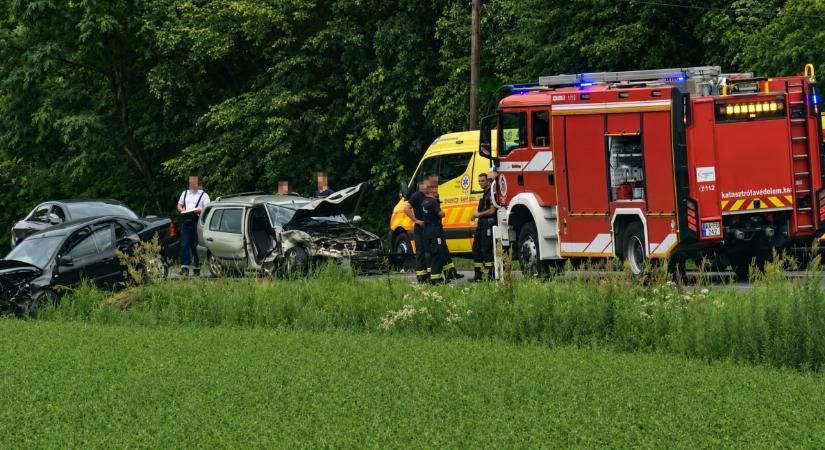 Súlyos baleset történt Debrecen közelében