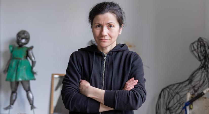 „A lyány elvitte a kutyaláncot”