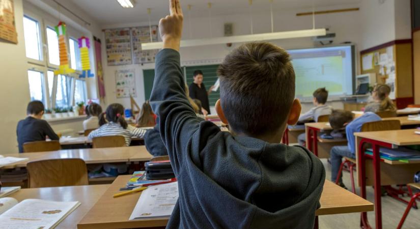 Pukli István: „Nem azt kell először eldöntenünk, hogy ki tartsa fenn az iskolákat, hanem azt, hogy milyen iskolát szeretnénk fenntartani”