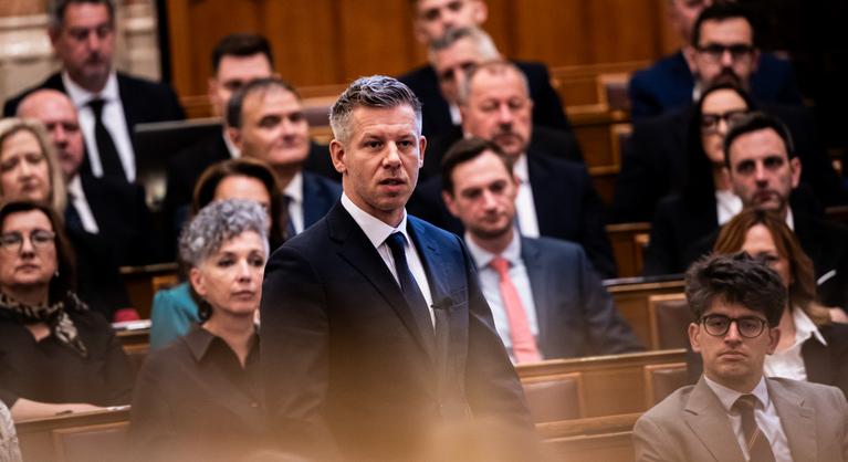 Magyar Péter: Az orbáni politikai és gazdasági maffia elleni küzdelem fontos állomásához érkeztünk