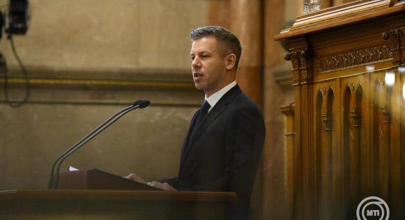 A miniszterelnök felszólalásával kezdődik a parlament ülése