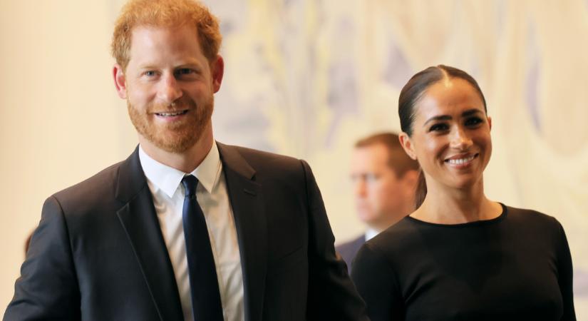 Meghan olyan imádnivaló apák napi posztot tett közzé Harry hercegről és gyermekeikről, hogy elolvad a szíved