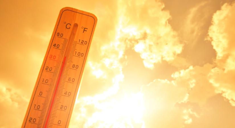 A meteorológusok is széttárták a karjukat: egészen eddig elhúzódik a brutális kánikula