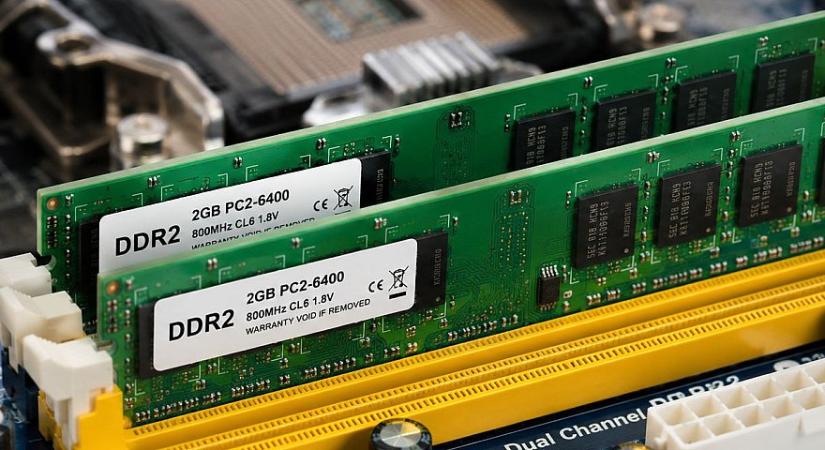 Nincs megállás: Elkezdtek drágulni a DDR2-es memóriák is - és még tovább is fog emelkedni áruk