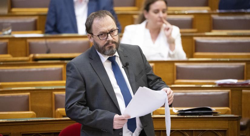 Kármán András: fontos nap lesz a mai a kamatstop szempontjából