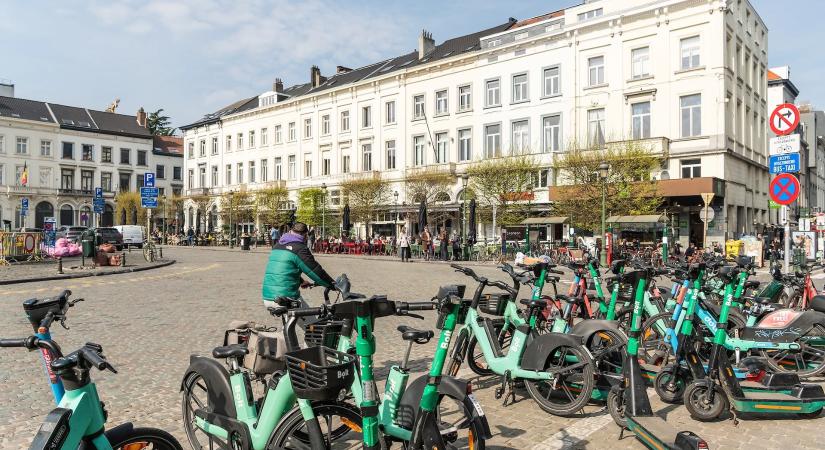 Brüsszel kitilthatja az elektromos rollereket 2027-től