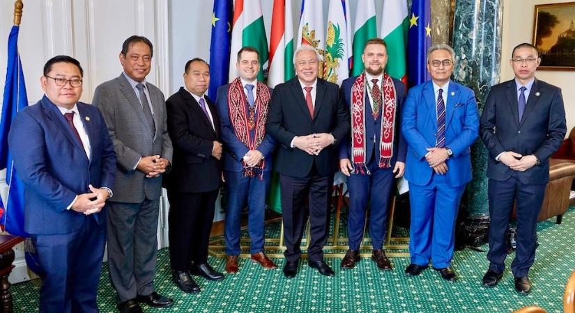 Borneói kormányzati delegáció járt Győrben
