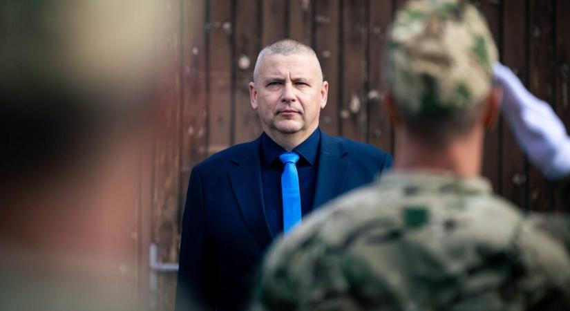 Fontos bejelentést tett Ruszin-Szendi Romulusz hétfőn – visszatérhetnek a korábban eltávolított katonák