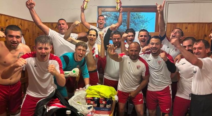 Egy bajnokcsapat, aminek tagjai ingyen rúgják a bőrt és amely szeretetből és a közösség erejéből építkezik