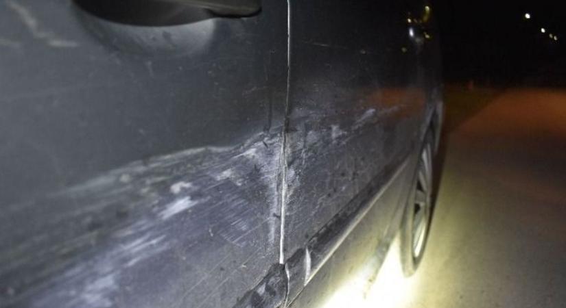A szemközti sávban okozott balesetet a részeg sofőr, majd elhúzott a helyszínről