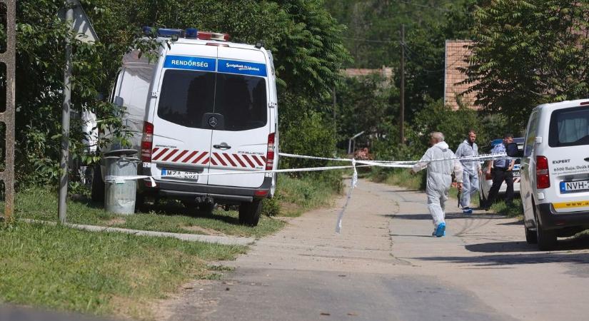 Szakítás miatt tett kárt magában egy 19 éves fiatal lány – rendőrök és mentők a helyszínen
