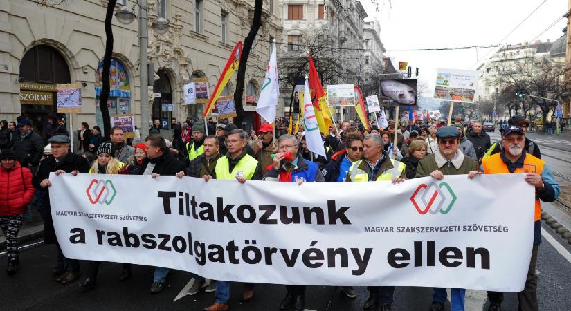 Levelet küldtek Magyar Péternek a szakszervezetek, állandó munkaügyi fórum létrehozását javasolják