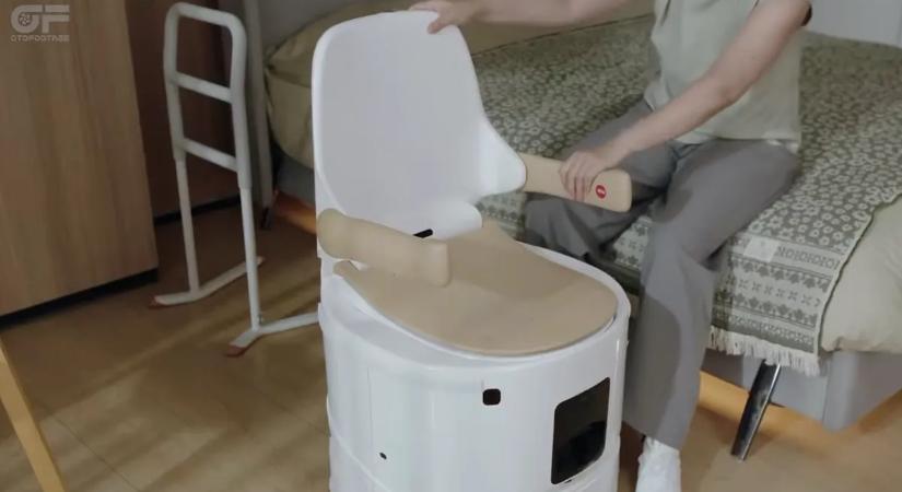 Teljesen önálló robot WC-t mutattak be: mindent eltüntet!