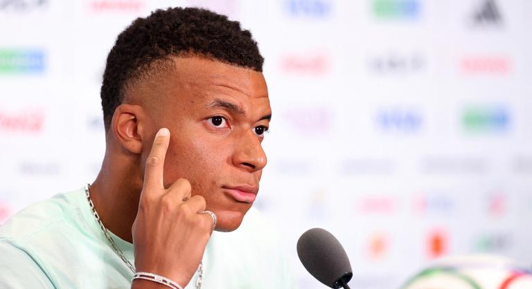Mbappé és Deschamps kisebb ellentmondásba keveredett az Irak elleni meccs előtt