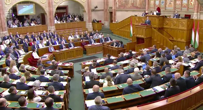 Magyar Péter: "Induljon a tisztítótűz"