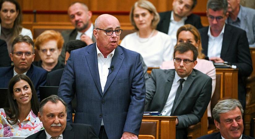 Balla György Magyar Péternek: Viselkedjen végre miniszterelnökhöz méltóan! Videó!
