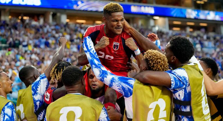 A világ egyik legkisebb futballnemzete egy meccsre van a legnagyobb csodától