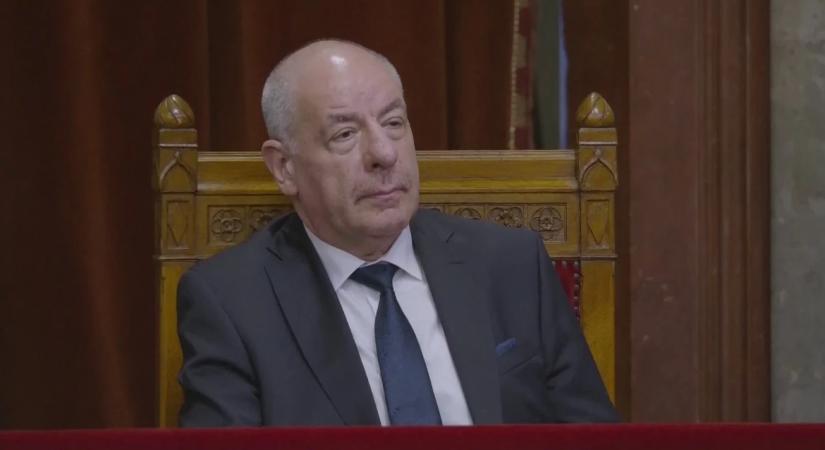 Sulyok Tamás, Polt Péter és több közjogi méltóság mandátumát is érintené a TISZA alkotmánymódosítása