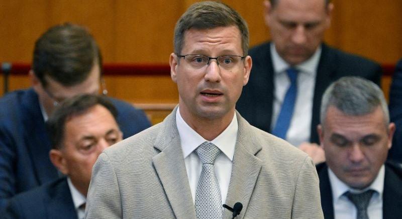 Totális tisztogatás a Parlamentben? Kemény korlátozással felezné meg Fidesz-frakciót a Tisza – a többi pártnak is fájhat a döntés