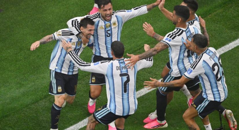 Messi sportágtörténeti duplájával már biztos továbbjutók a címvédő argentinok