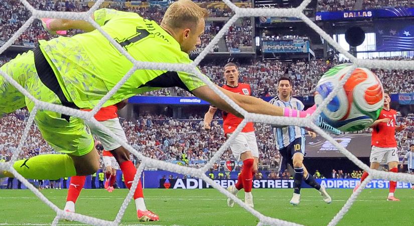 Lionel Messi duplájával biztos továbbjutók a címvédő argentinok