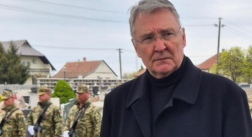 Juhász Ferenc volt honvédelmi miniszternél kiverte a biztosítékot az új HM-botrány