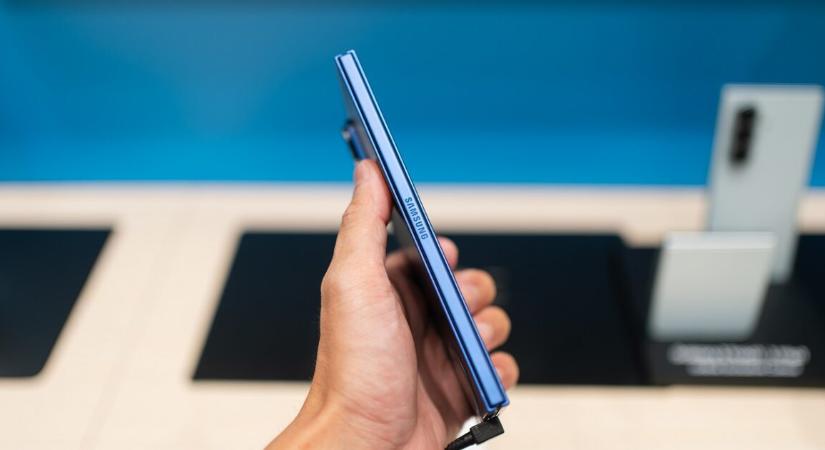 Ezért zörögnek egyes Samsung okostelefonok, ha megrázzuk őket