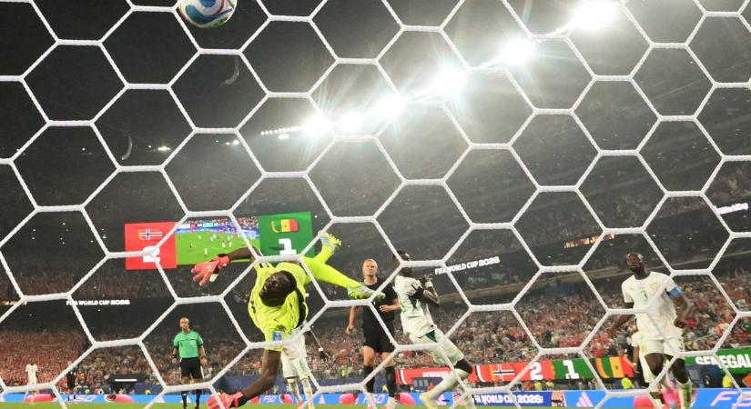 Norvégia továbbjutott és üldözi a franciákat, Szenegál a kiesés szélére sodródott