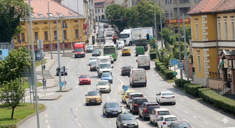 Berobban a nyár: több utcát érintő forgalomkorlátozás és változások jönnek Pécsen