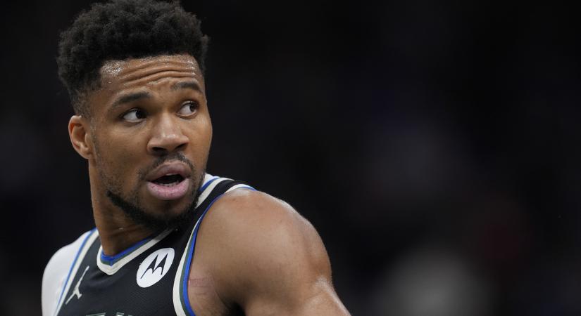 Gigaüzletet kötöttek az NBA-ben, csapatot cserélt a világ egyik legjobb kosarasa