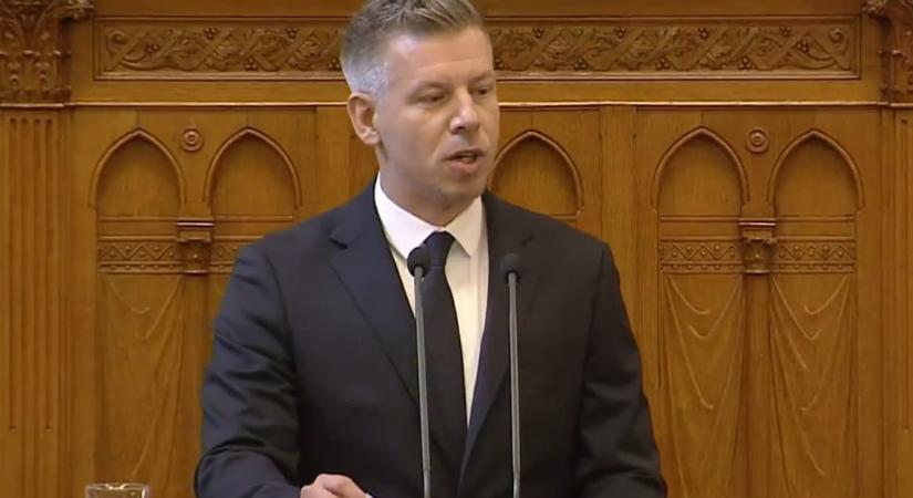 Magyar Péter a V4-csúcs előtt: Mind tudjuk, milyen érzés úgy élni, hogy saját sorsunkról idegen fővárosban döntenek