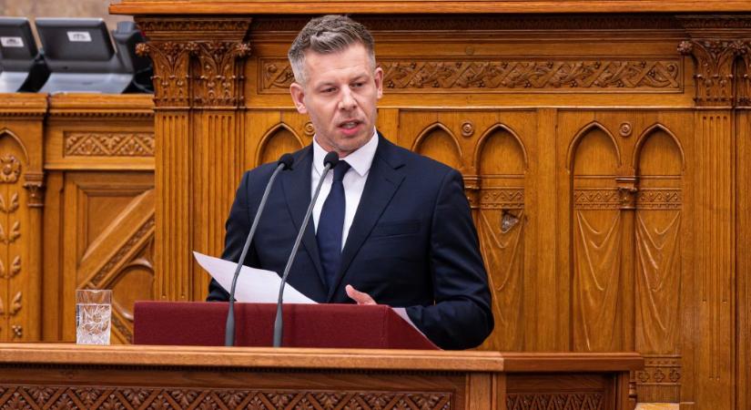 Magyar Péter a szivárványcsaládok jogaival szállt bele a Mi Hazánkba