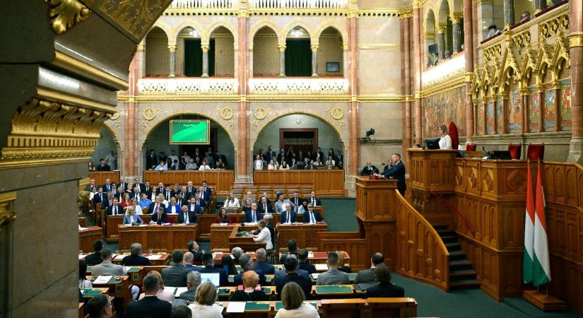 Megszavazta az Országgyűlés: így alakul át a közmédia – kiválik például a távírati iroda