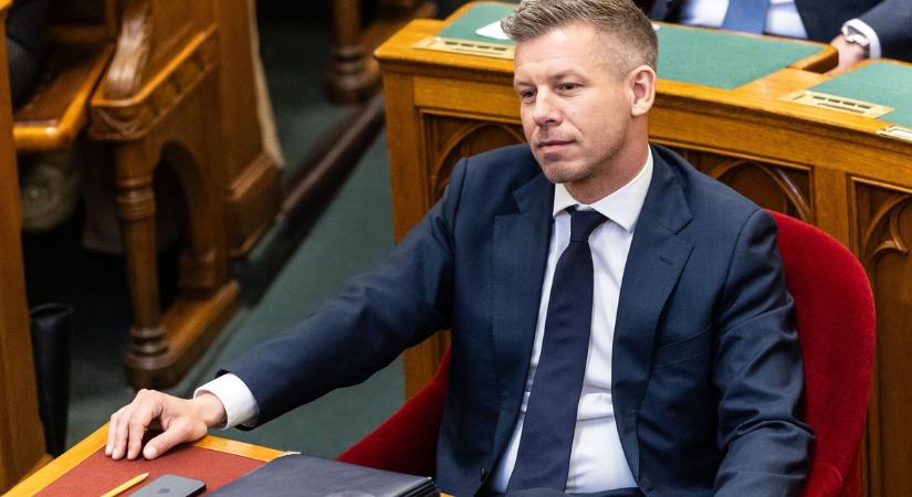 Durva szavak hangzottak el az Országgyűlésen, Magyar Péter páros lábbal állt bele Toroczkai Lászlóba