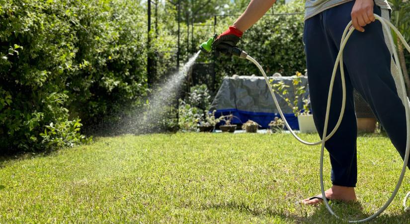 Óriási a készültség Magyarországon: itt már a locsolást is megtiltották