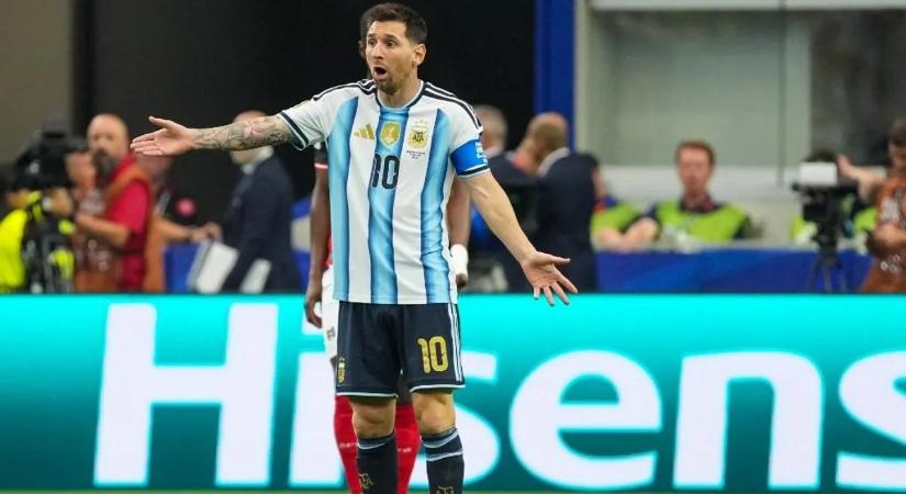 Kitört a botrány a foci-vb-n: Lionel Messi rekordja miatt őrjöngenek