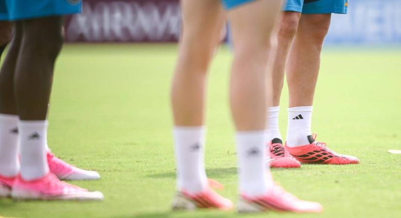 Felejtsük el Barbie-t! – üdv a futball-világbajnokság élénk rózsaszín nyarán